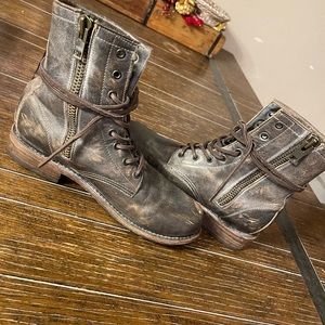 Manchester Freebird Boots